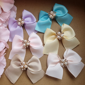 Pearl Bow Clip (6 colours)