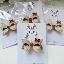 Load image into Gallery viewer, Reindeer Rose
